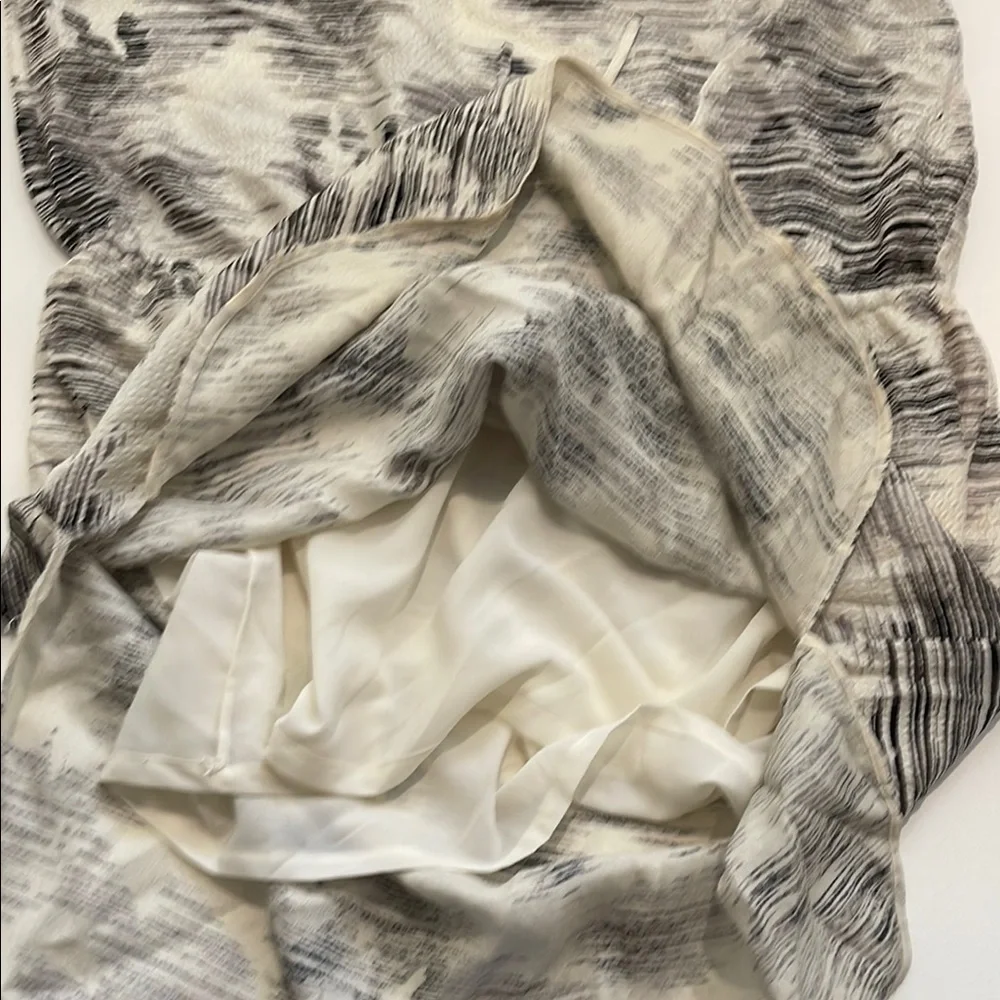 Vince Silk Black and White Patterned Dress - Picture 5 of 9